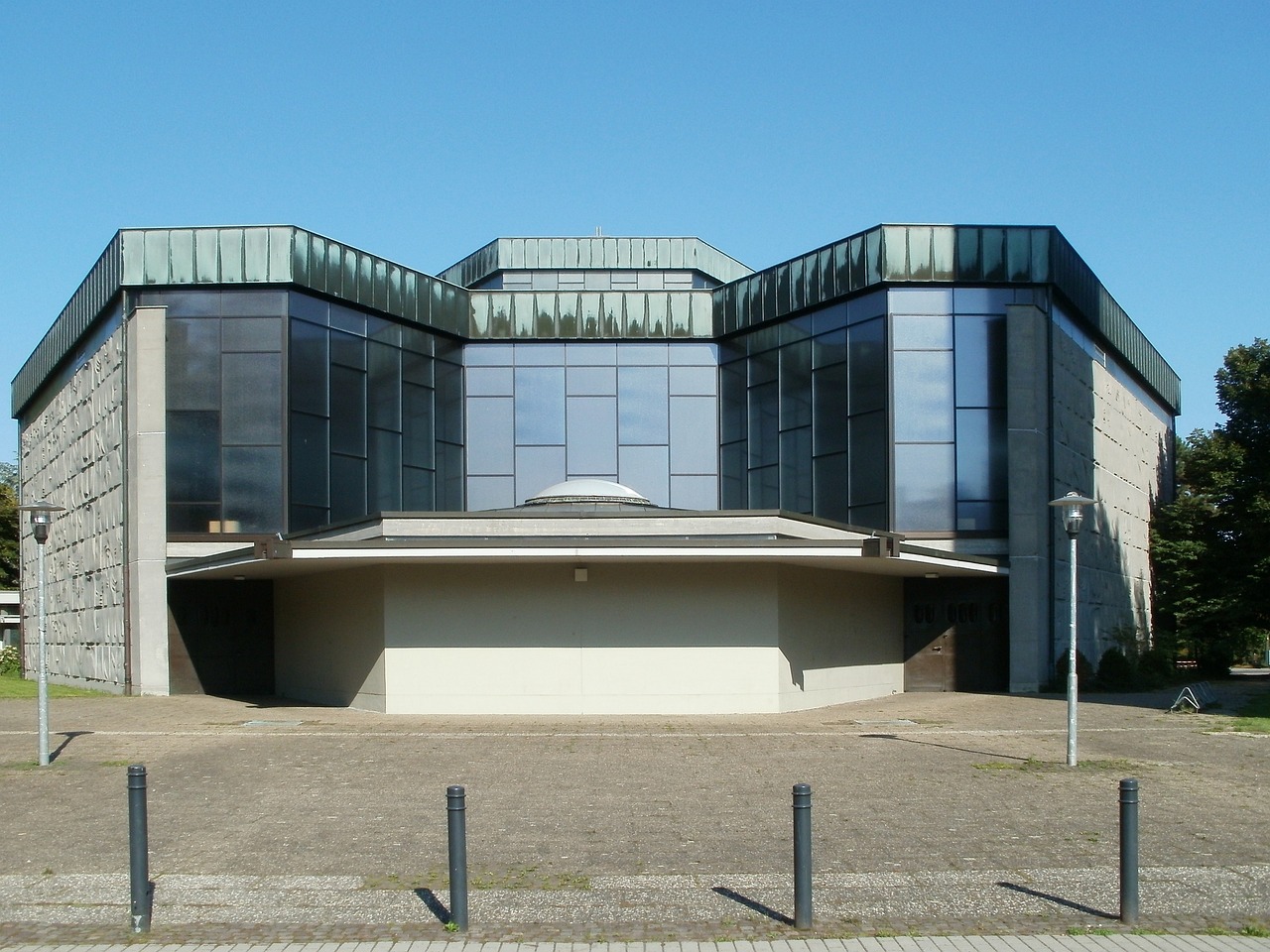 京飞兰 第8页